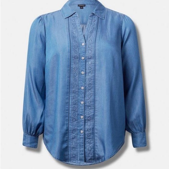 Torrid blue Tencel pintuck long sleeve chambray button down blouse 2X - Picture 2 of 16